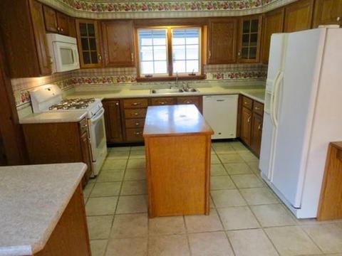 40 E Greene St, Easthampton, MA 01027 photo 14