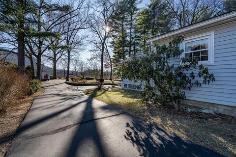 40 E Greene St, Easthampton, MA 01027 photo 10