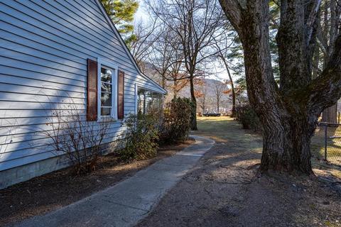 40 E Greene St, Easthampton, MA 01027 photo 11