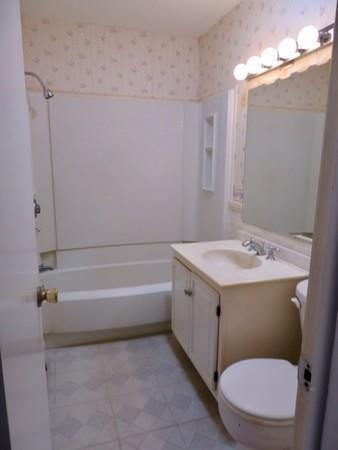 40 E Greene St, Easthampton, MA 01027 photo 29