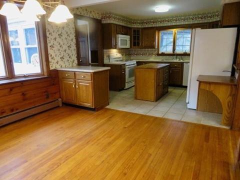 40 E Greene St, Easthampton, MA 01027 photo 13