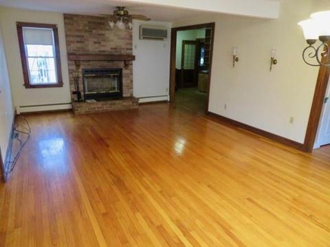 40 E Greene St, Easthampton, MA 01027 photo 17