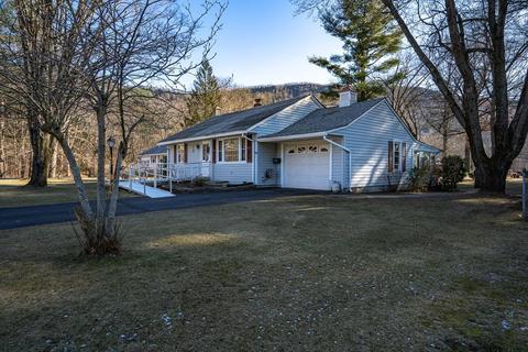 40 E Greene St, Easthampton, MA 01027 photo 4