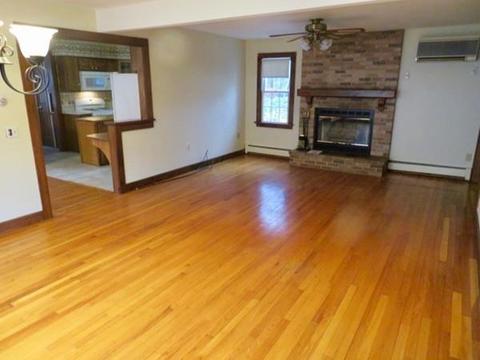 40 E Greene St, Easthampton, MA 01027 photo 18