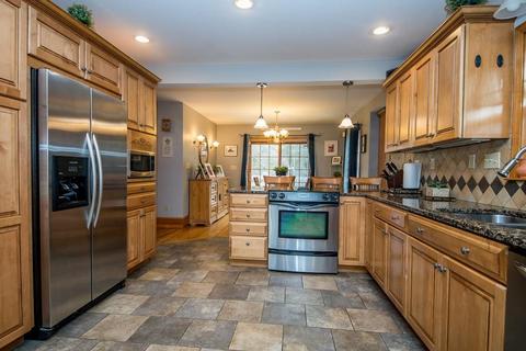 15 Pope St, Acushnet, MA 02743 photo 19