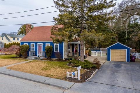 15 Pope St, Acushnet, MA 02743 photo 1