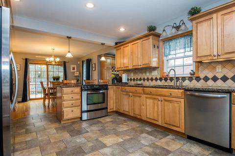 15 Pope St, Acushnet, MA 02743 photo 14