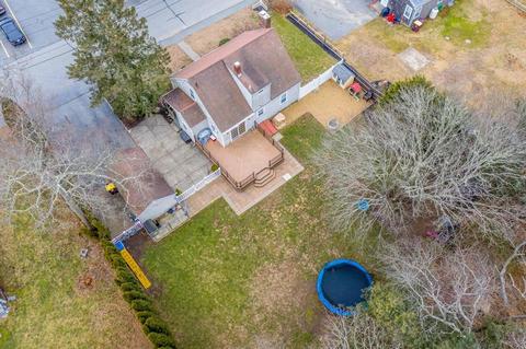 15 Pope St, Acushnet, MA 02743 photo 3