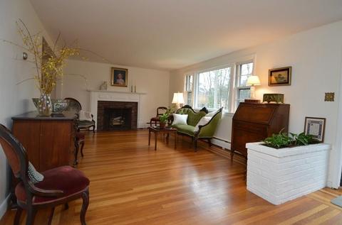 37 Walnut St, Millis, MA 02054 photo 5