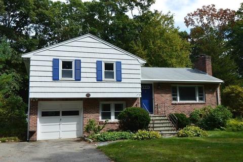 37 Walnut St, Millis, MA 02054 photo 3