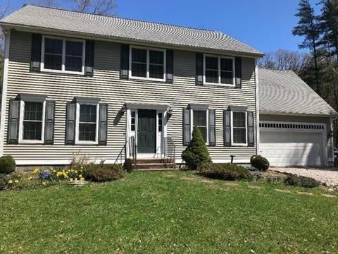 219 Oak St, Raynham, MA 02767 photo 1