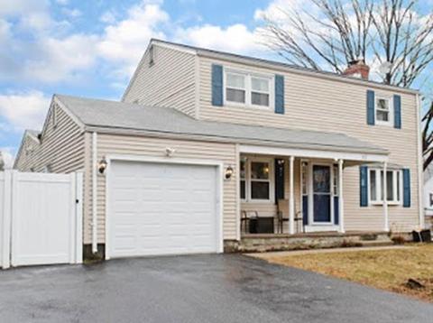 32 Walsh St, Chicopee, MA 01020 photo 2