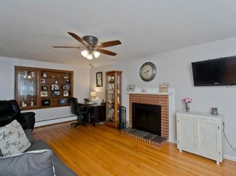 32 Walsh St, Chicopee, MA 01020 photo 16