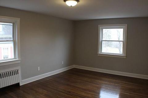 1841 Highland Ave, Fall River, MA 02720 photo 16