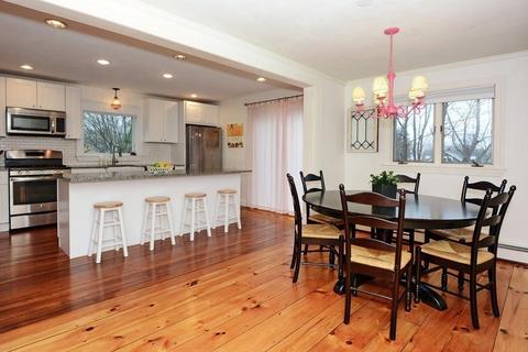 27 Pond St, Marblehead, MA 01945 photo 14
