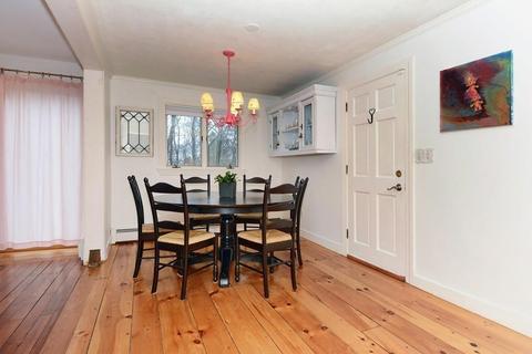 27 Pond St, Marblehead, MA 01945 photo 13