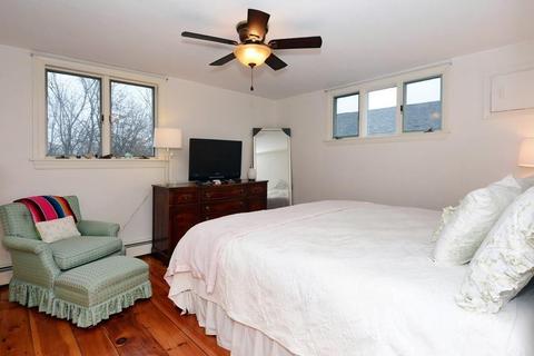 27 Pond St, Marblehead, MA 01945 photo 31