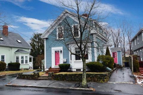 27 Pond St, Marblehead, MA 01945 photo 1
