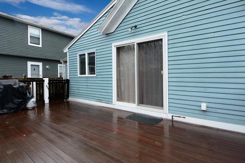 27 Pond St, Marblehead, MA 01945 photo 21