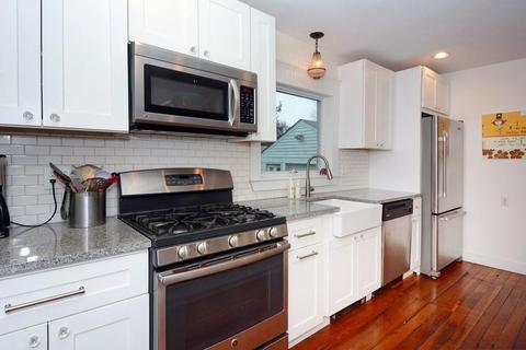 27 Pond St, Marblehead, MA 01945 photo 19