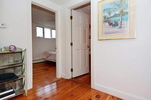 27 Pond St, Marblehead, MA 01945 photo 29