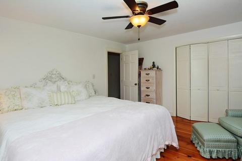 27 Pond St, Marblehead, MA 01945 photo 32