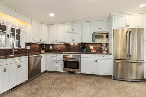 9 Crest Dr, Dover, MA 02030 photo 5