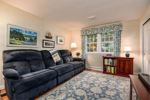 9 Crest Dr, Dover, MA 02030 photo 13