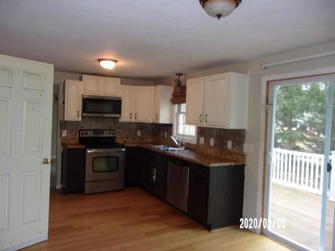 9 Corinth Dr, Worcester, MA 01606 photo 2