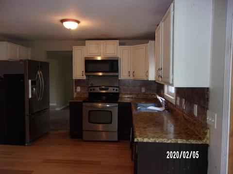 9 Corinth Dr, Worcester, MA 01606 photo 3