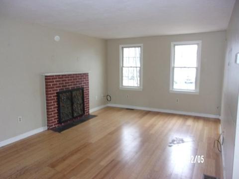 9 Corinth Dr, Worcester, MA 01606 photo 4