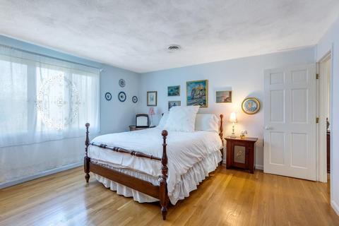 136 Hampton Rd, Sharon, MA 02067 photo 25