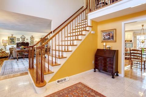 136 Hampton Rd, Sharon, MA 02067 photo 13