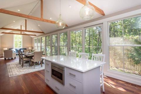 8 Vickers St, Edgartown, MA 02539 photo 12