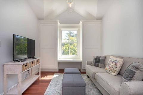 8 Vickers St, Edgartown, MA 02539 photo 22