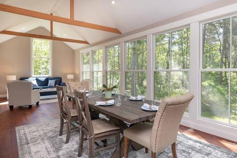 8 Vickers St, Edgartown, MA 02539 photo 8