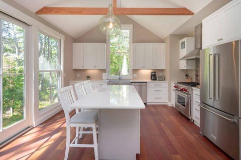 8 Vickers St, Edgartown, MA 02539 photo 14