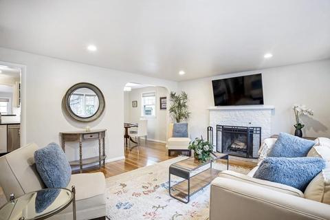 848 Central Ave, Needham, MA 02492 photo 3