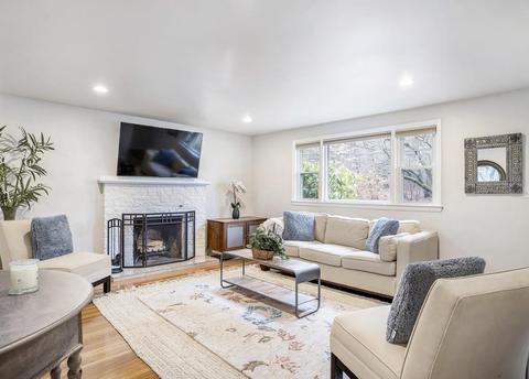 848 Central Ave, Needham, MA 02492 photo 4