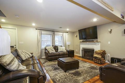 581 Common St, Walpole, MA 02081 photo 6