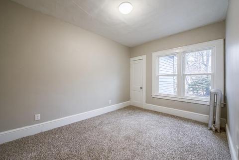 24 Sidney Pl, Springfield, MA 01109 photo 12