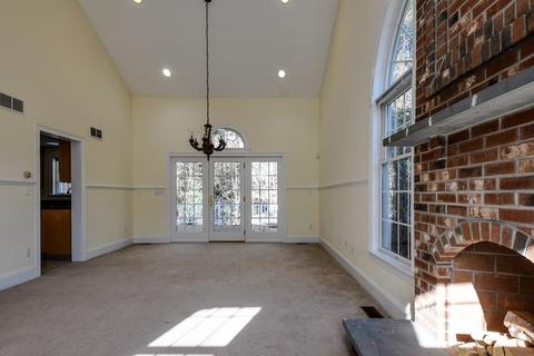 47 Walpole St, Dover, MA 02030 photo 5