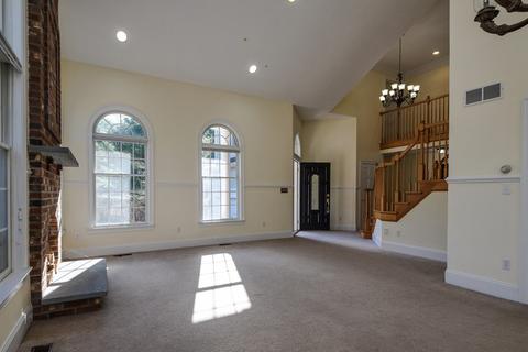 47 Walpole St, Dover, MA 02030 photo 6