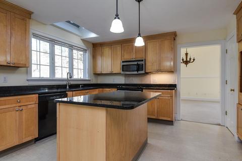 47 Walpole St, Dover, MA 02030 photo 9