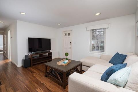 2 Whitehorse Rd, Hingham, MA 02043 photo 3
