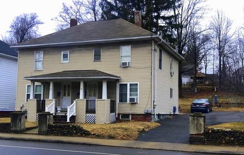 52 Grattan St, Chicopee, MA 01020 photo 3