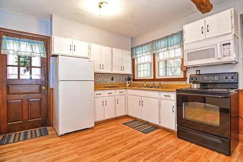 1 Lary Ln, Exeter, NH 03833 photo 8