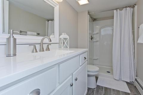 14 Winter St, Easthampton, MA 01027 photo 23