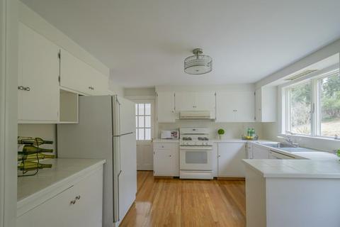 5 Constitution Rd, Lexington, MA 02421 photo 16