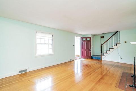 175 Roosevelt Ave, Springfield, MA 01118 photo 6